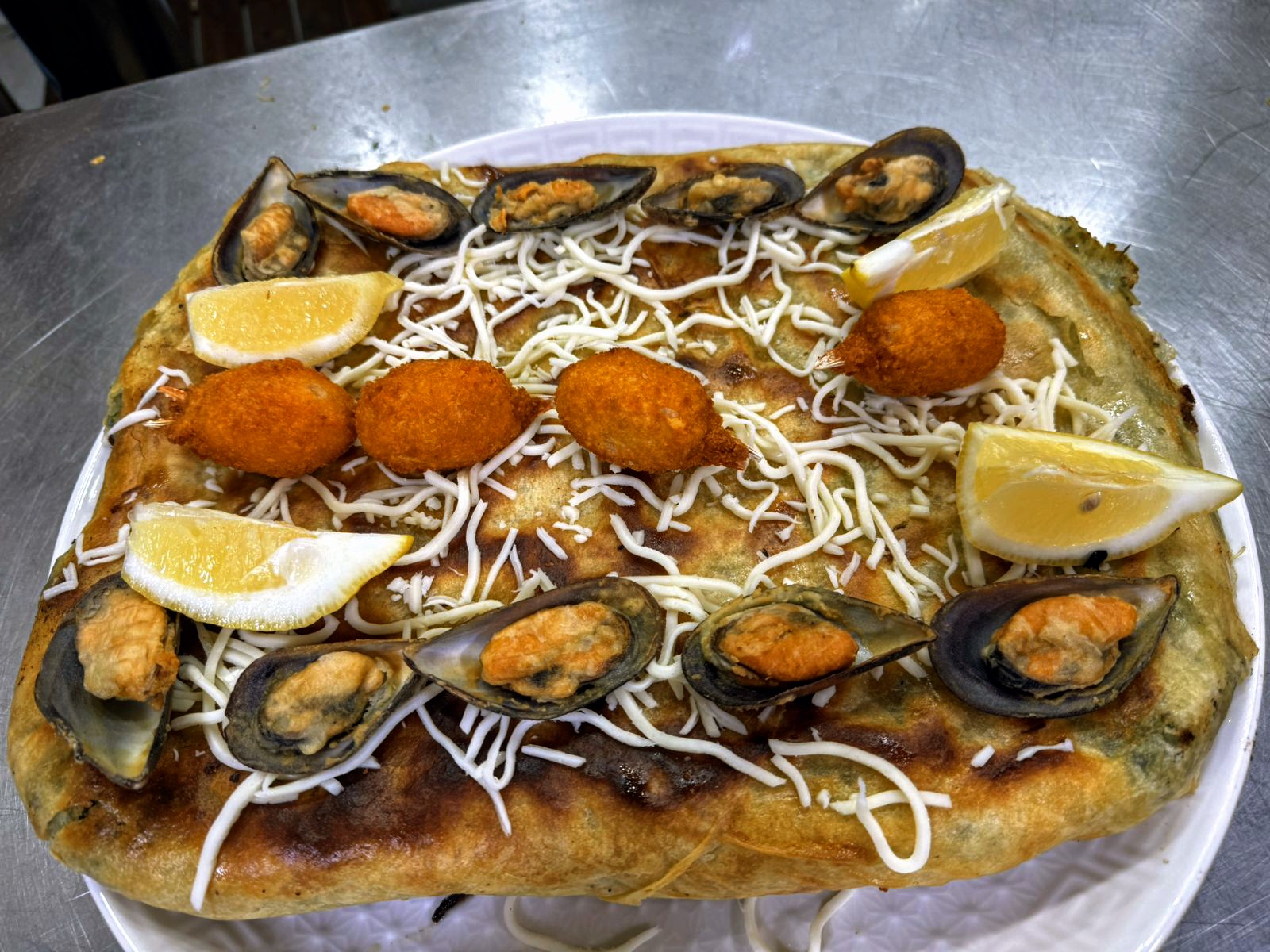 Pizza Moules & Croquettes
